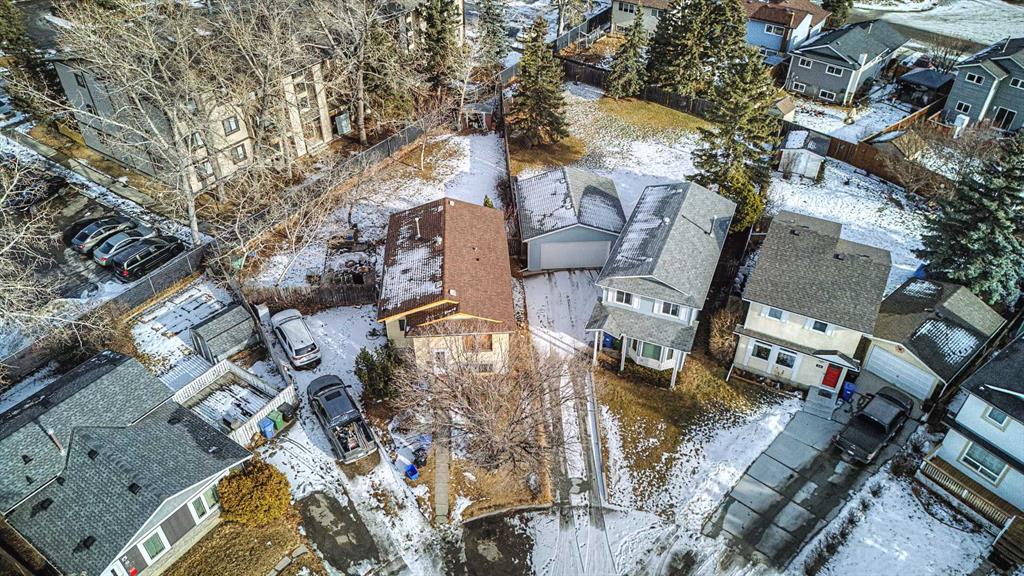 Picture for 36 Castleglen Place NE