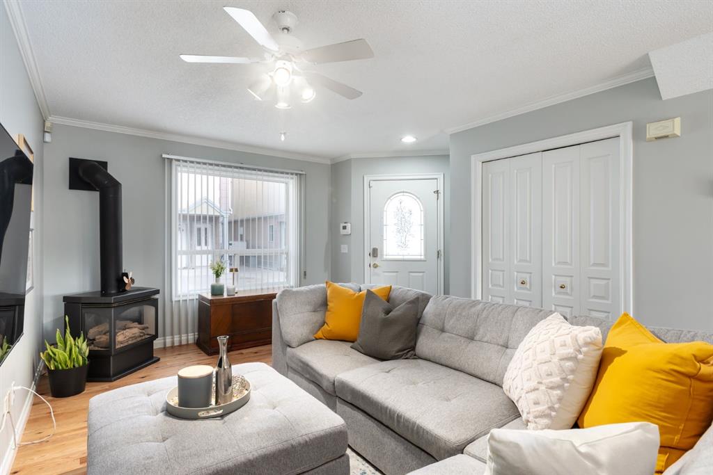 Picture for 1533 11 Street SW