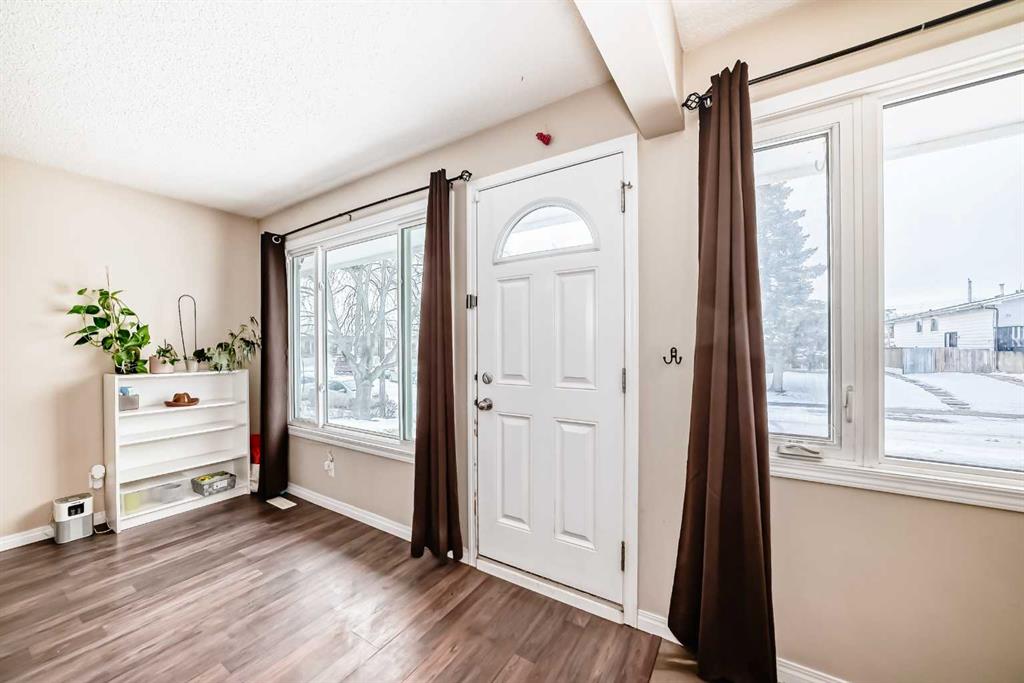 Picture for 118 Dovertree Place SE