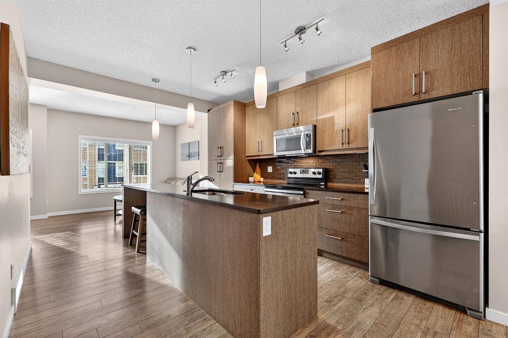 Picture for 330 Marquis Lane SE