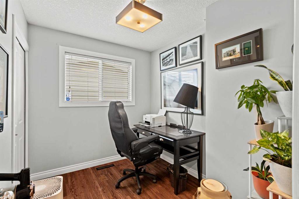 Picture for 10311 Wapiti Drive SE