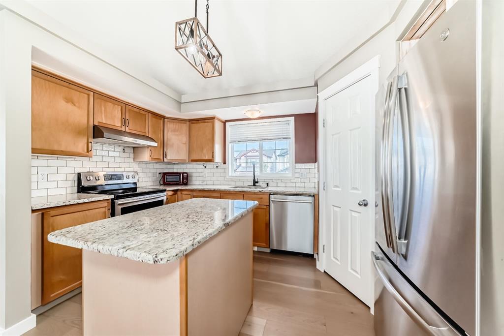 Picture for 300 Sagewood Park SW