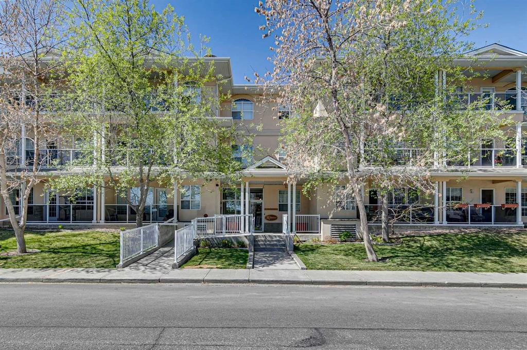 Picture for 301, 1919 31 Street SW