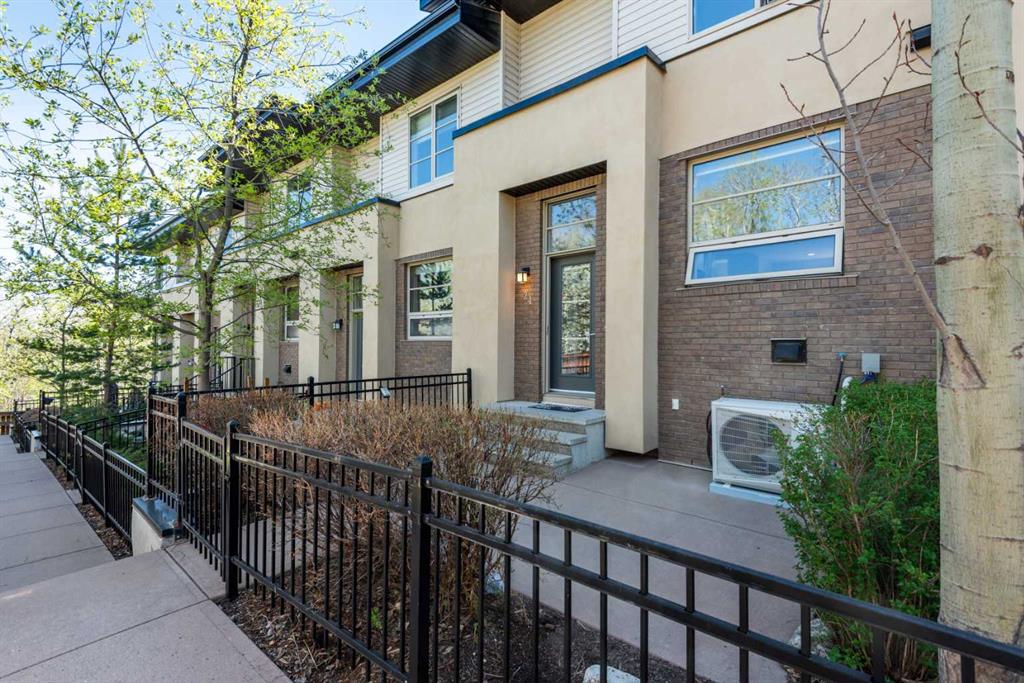 Picture for 24 Aspen Hills Common SW