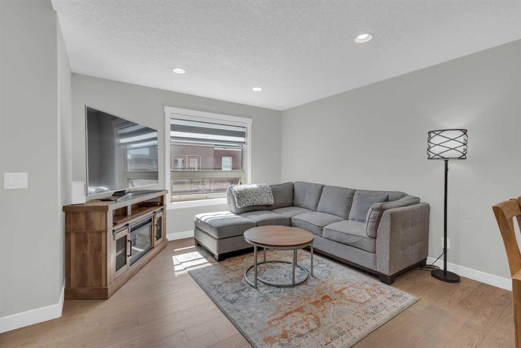 Picture for 24 Aspen Hills Common SW