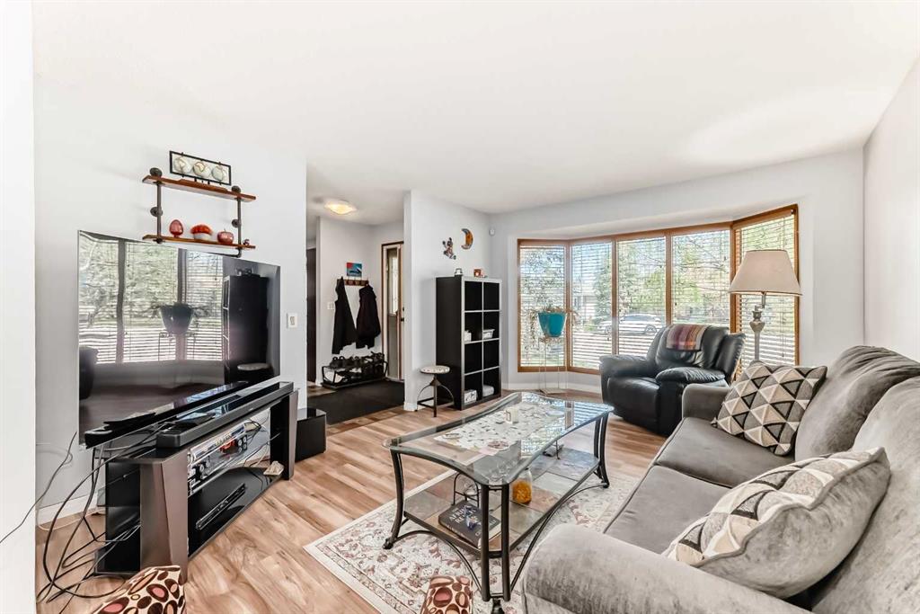 Picture for 316 Glamorgan Place SW