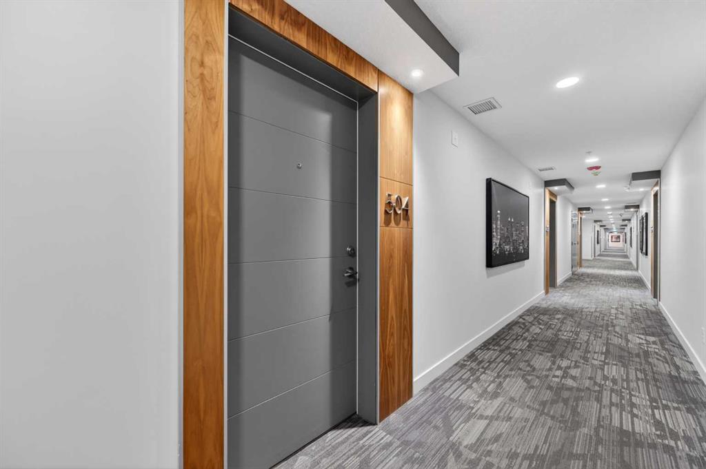 Picture for 504, 122 Mahogany Centre SE