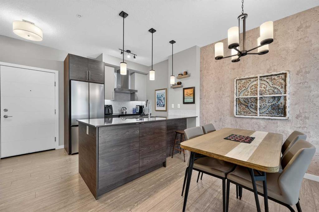 Picture for 504, 122 Mahogany Centre SE