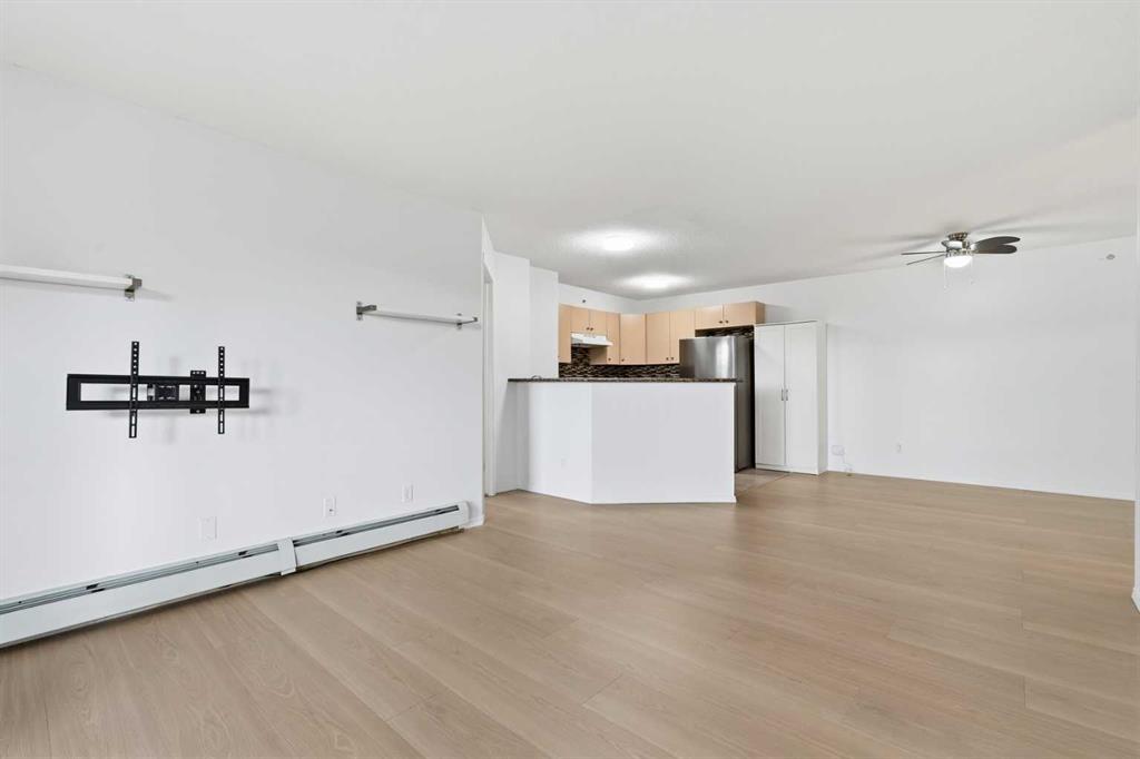 Picture for 2408, 8 BRIDLECREST Drive SW
