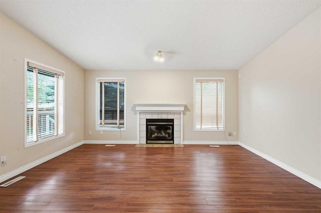 Picture for 25 Tararidge Circle NE