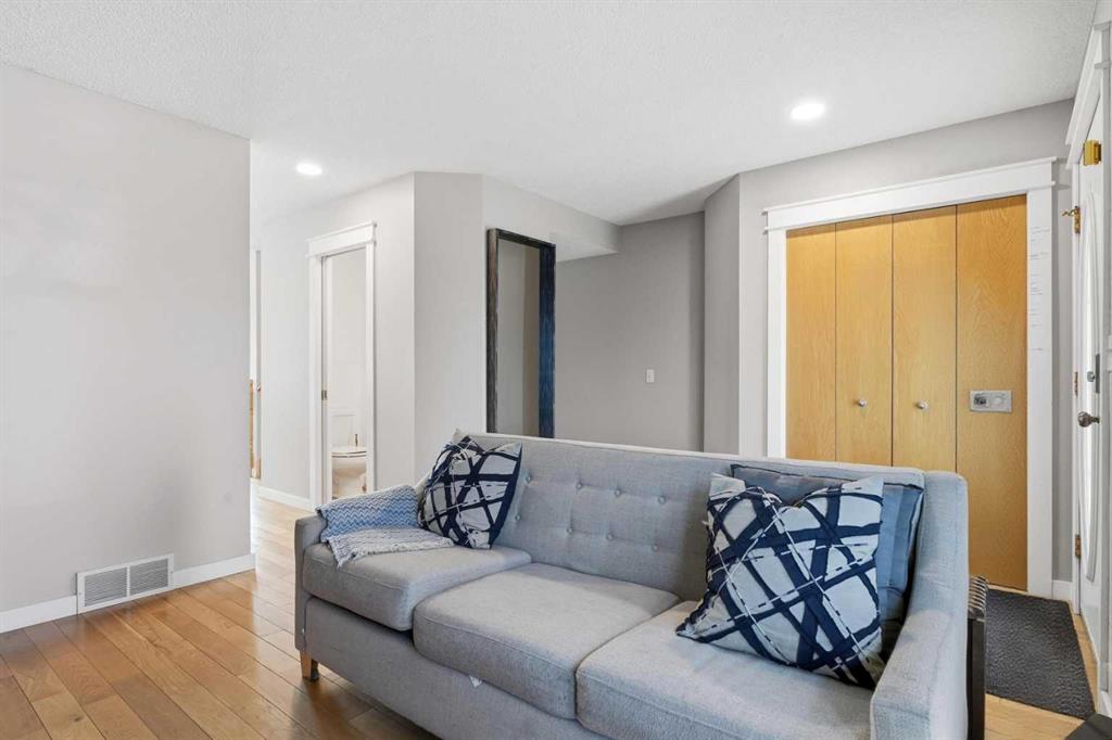 Picture for 22 Covewood Place NE