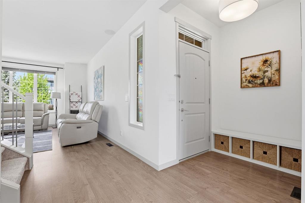 Picture for 341 Marquis Heights SE