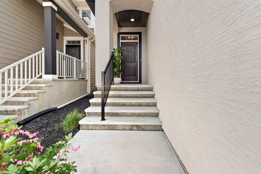 Picture for 124 Masters Crescent SE
