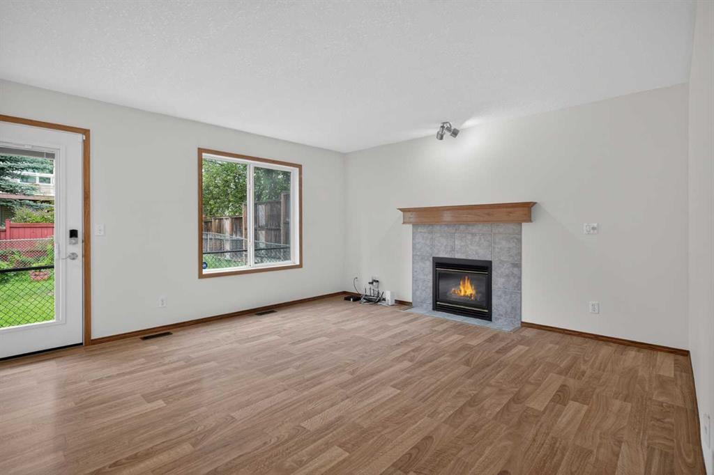 Picture for 161 Tuscarora Close NW