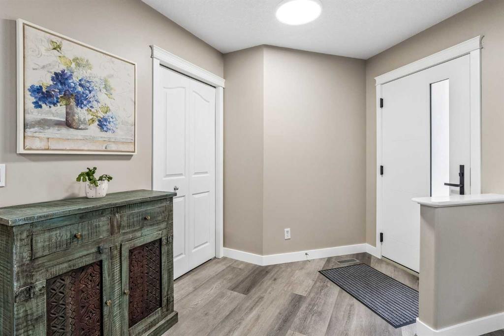Picture for 90 Royal Oak Grove NW