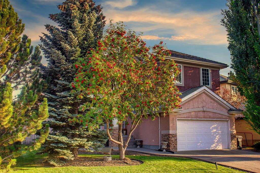 CIR Realty Calgary/McKenzie Lake/AB ' 145 Mt Douglas Circle SE