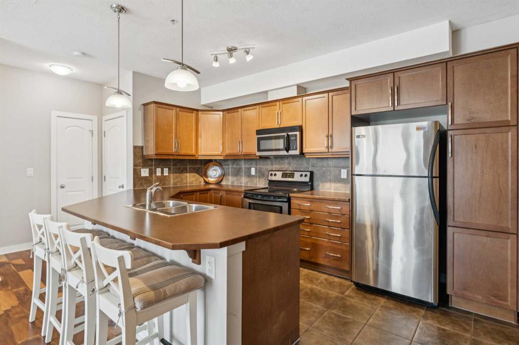 Picture for 215, 15304 Bannister Road SE