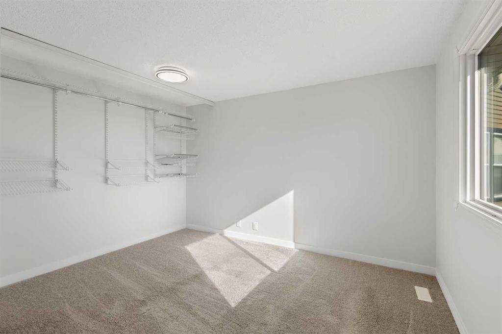 Picture for 327 Abalone Place NE https://www.cirrealty.ca/reb/creb/70/A2265770_19.jpg