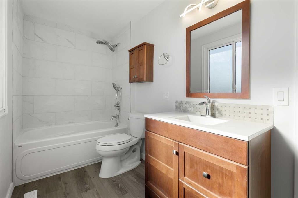 Picture for 327 Abalone Place NE https://www.cirrealty.ca/reb/creb/70/A2265770_26.jpg