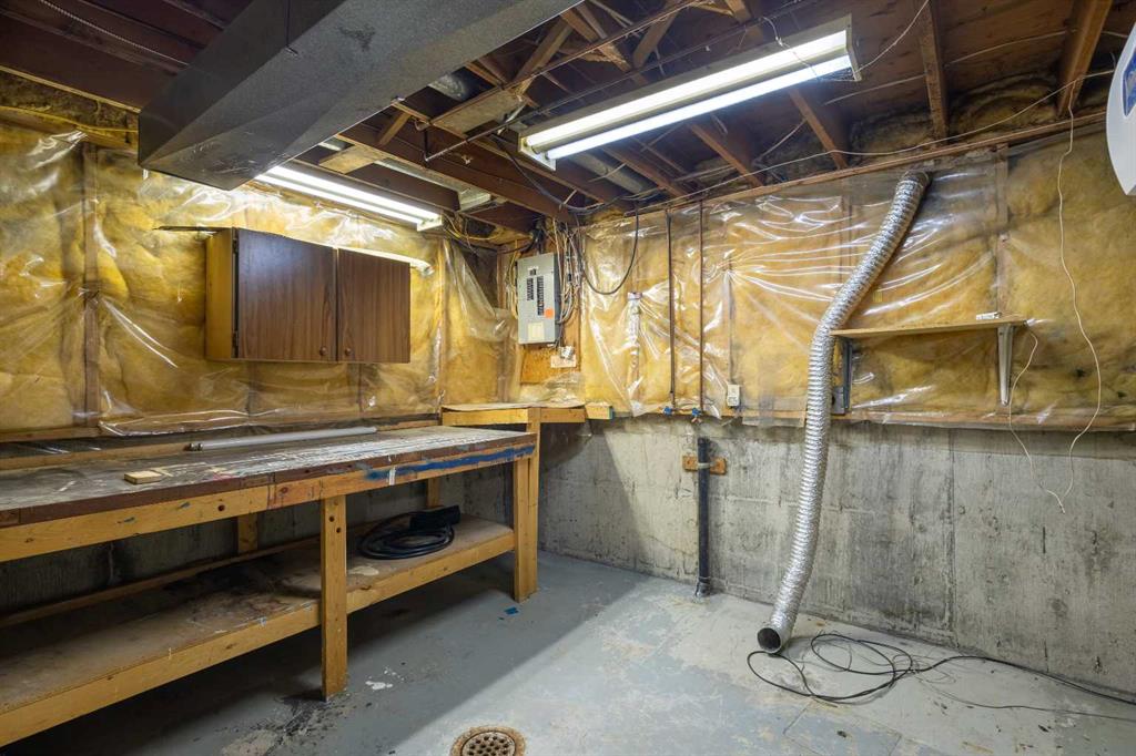 Picture for 327 Abalone Place NE https://www.cirrealty.ca/reb/creb/70/A2265770_34.jpg