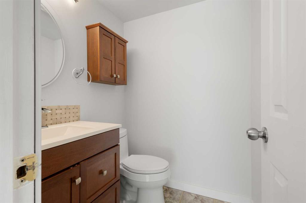 Picture for 327 Abalone Place NE https://www.cirrealty.ca/reb/creb/70/A2265770_9.jpg