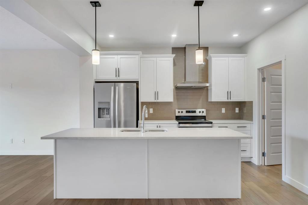 Picture for 1489 Bayview Point SW https://www.cirrealty.ca/reb/creb/70/A2268070_12.jpg