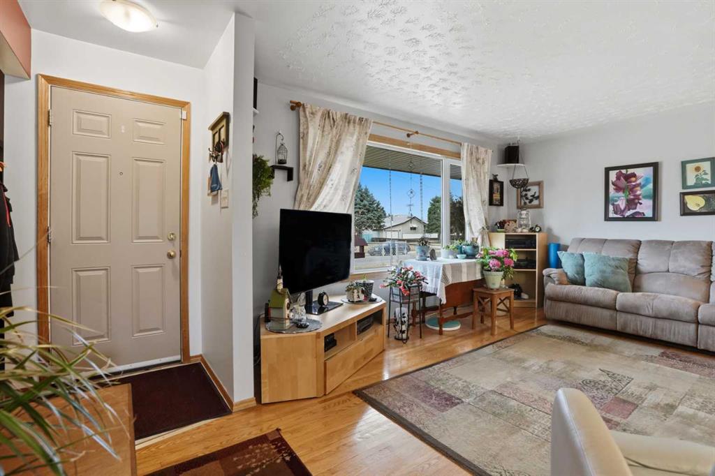 Picture for 4501 Fordham Crescent SE