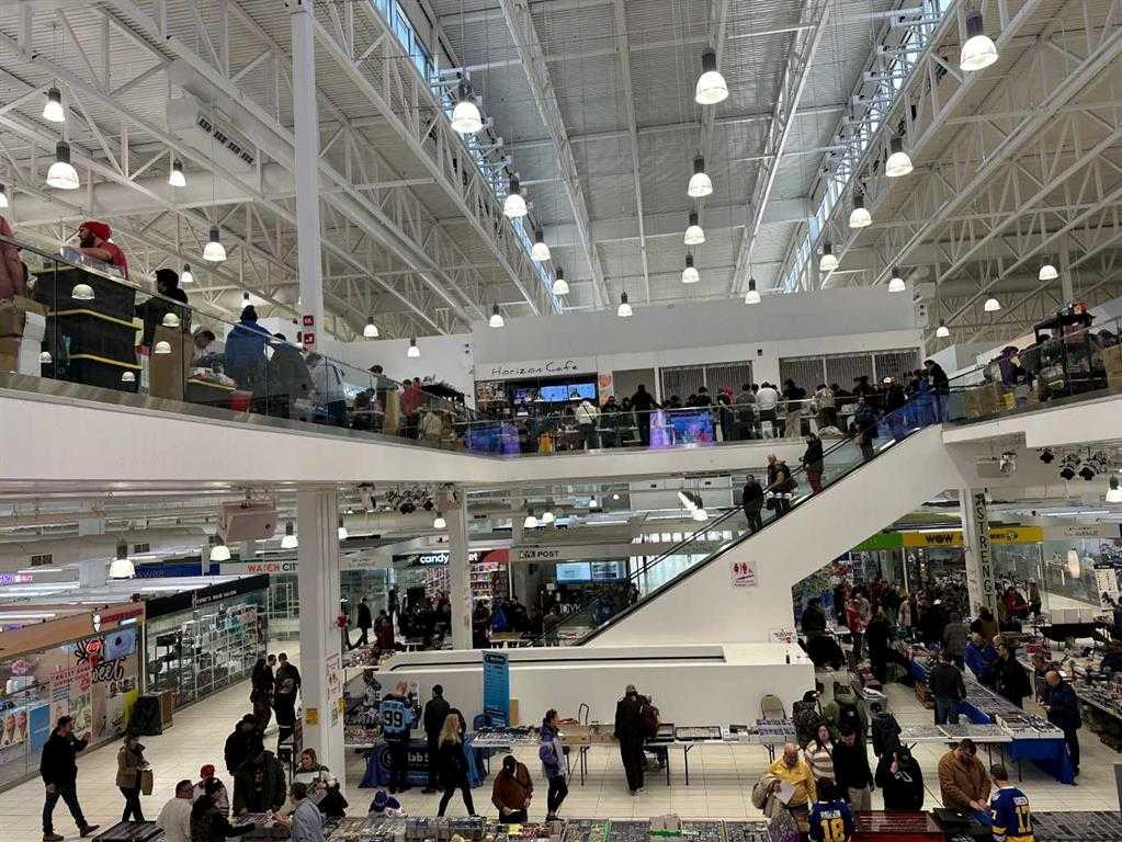 Picture for 109, 260300 Writing Creek Crescent 