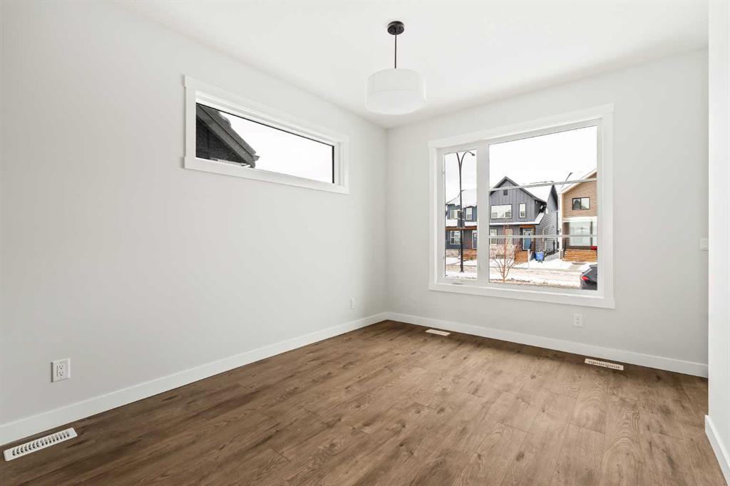 Picture for 46 Starling Boulevard NW