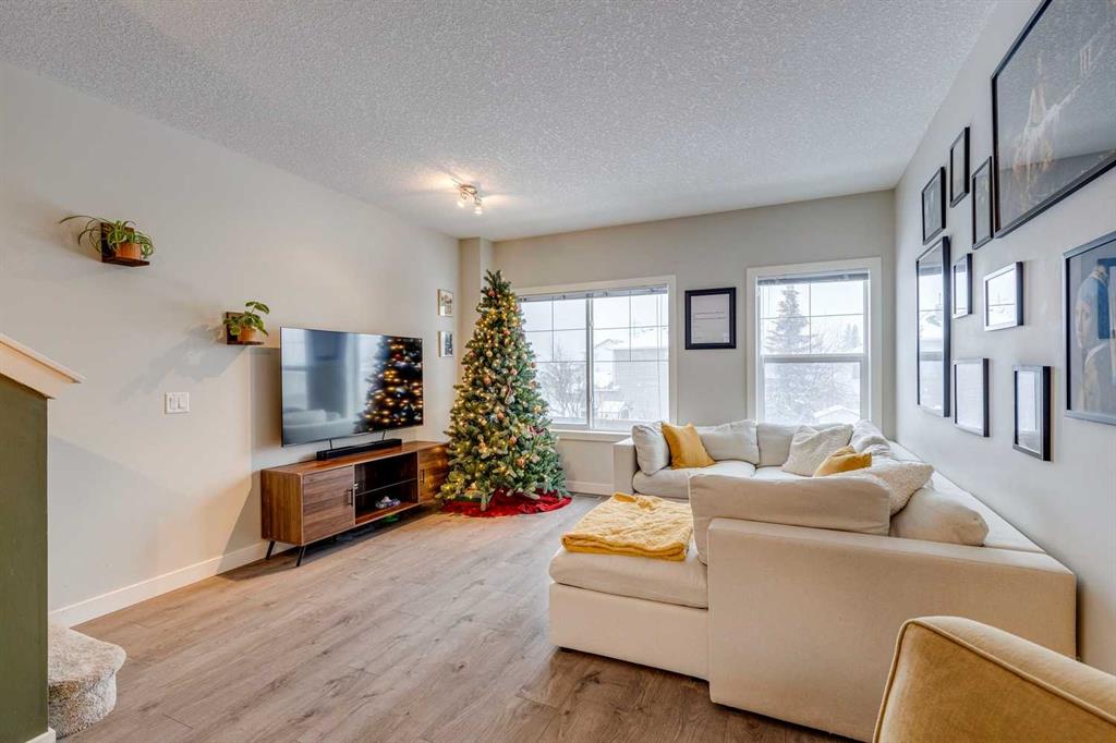 Picture for 2103 Jumping Pound Common 