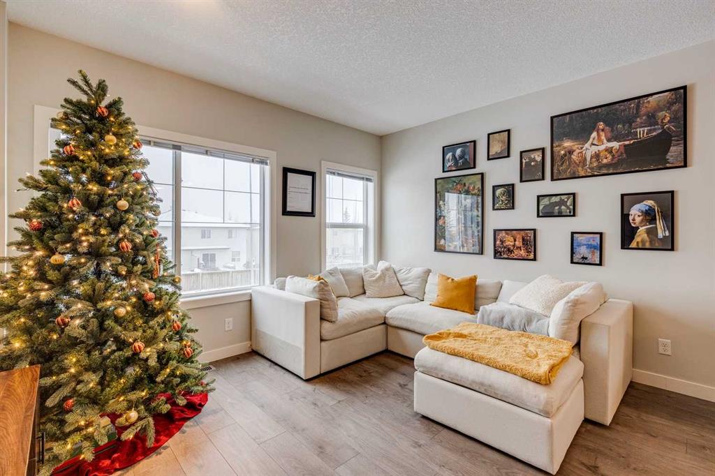 Picture for 2103 Jumping Pound Common 