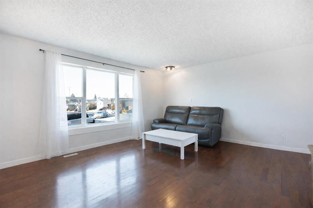 Picture for 84 Big Springs Hill SE