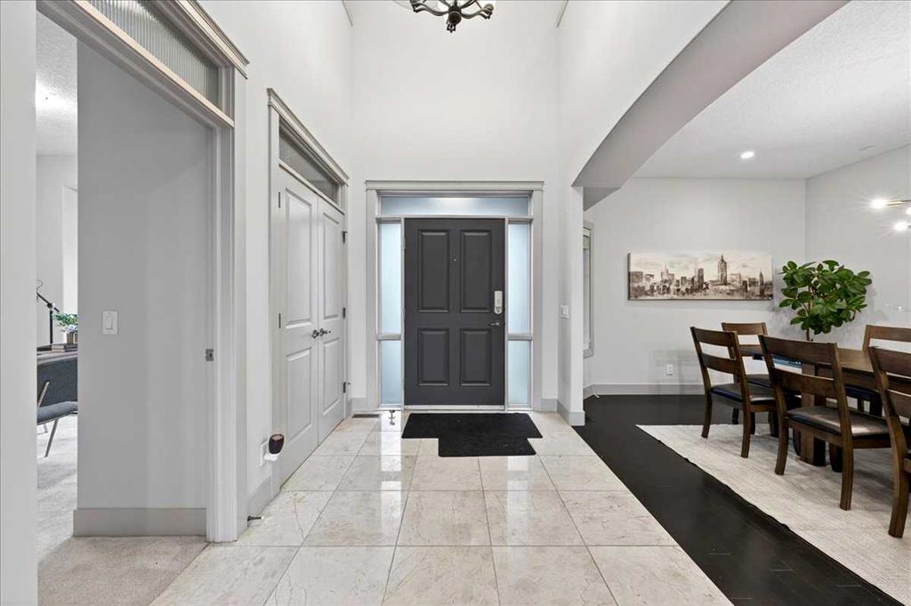 Picture for 10 Discovery Ridge Way SW