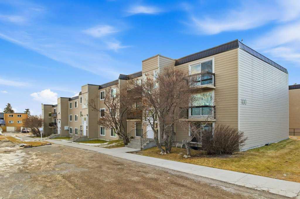 Picture for 105, 315 Heritage Drive SE