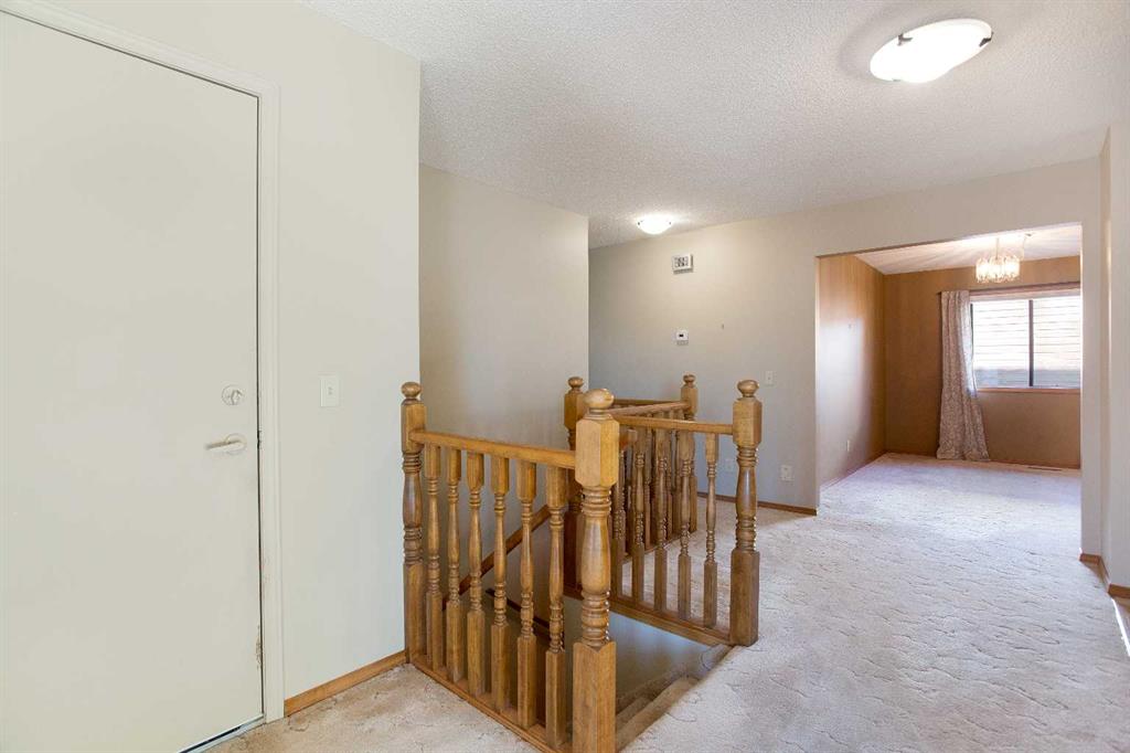 Picture for 8, 118 Strathcona Road SW