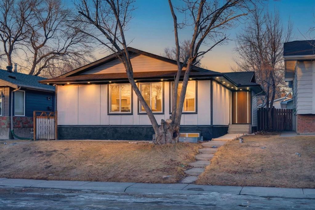 Picture for 420 Pinegreen Close NE