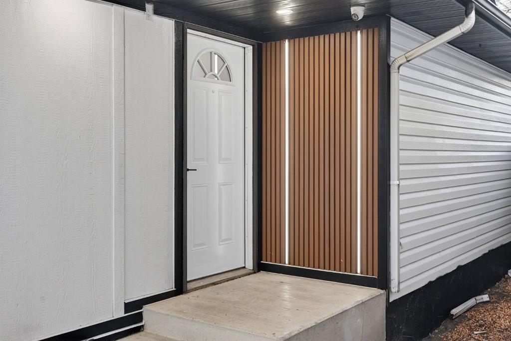 Picture for 420 Pinegreen Close NE