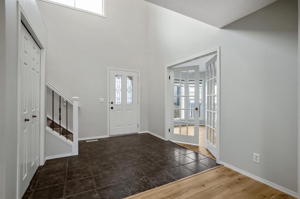 Picture for 104 Cove Crescent 