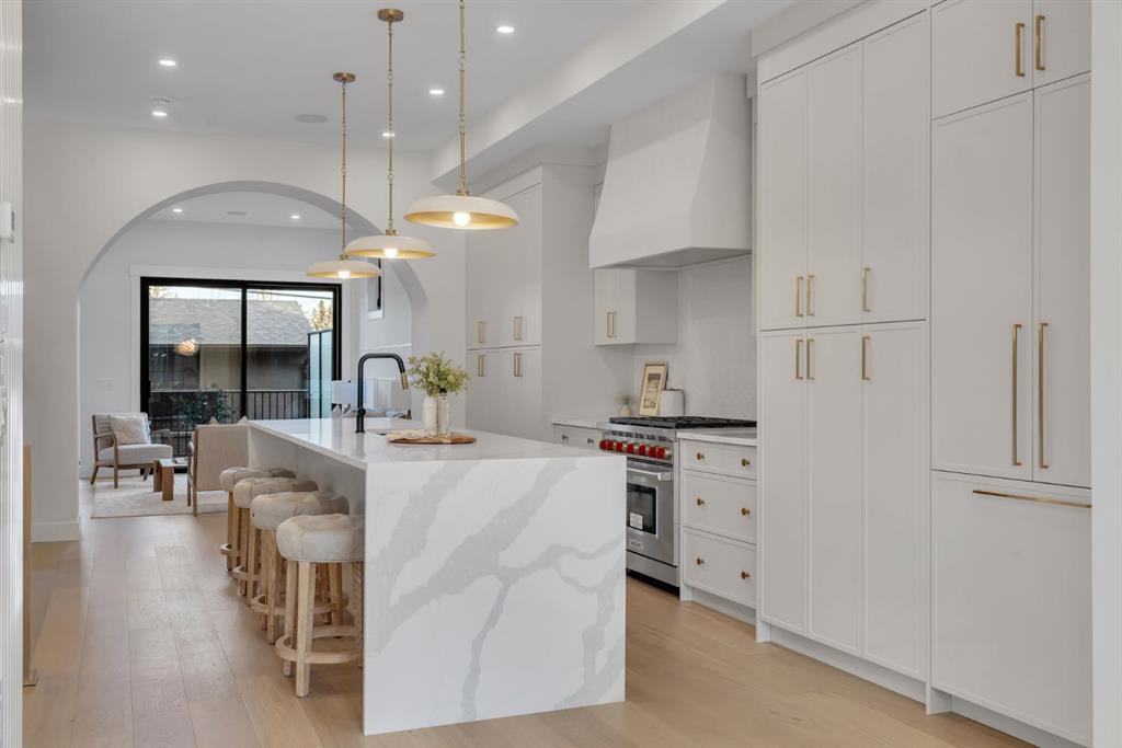 Picture for 1904 48 Avenue SW