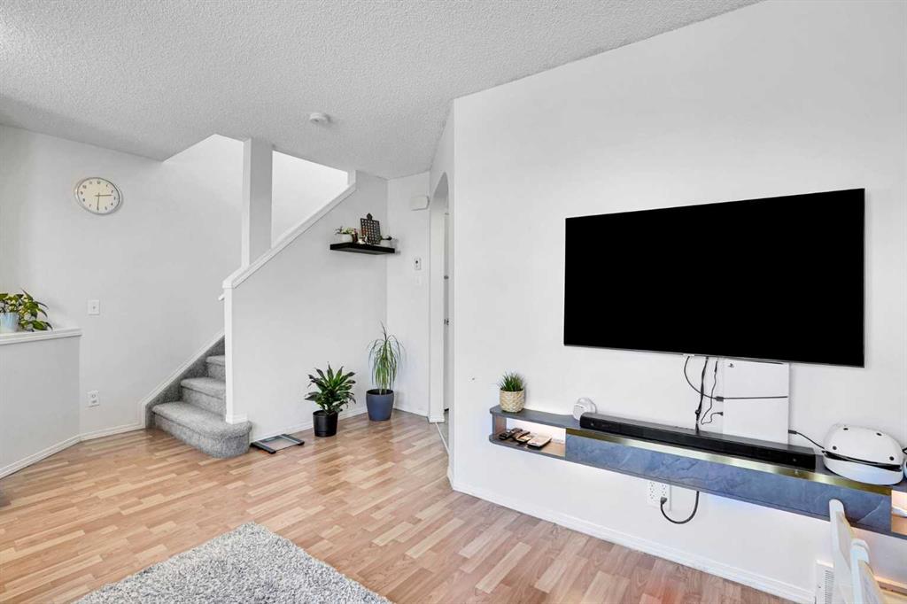 Picture for 88 saddlebrook Common NE