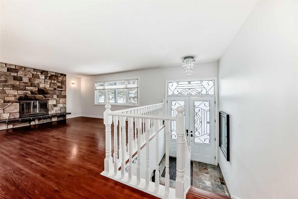 Picture for 9723 Fairmount Drive SE