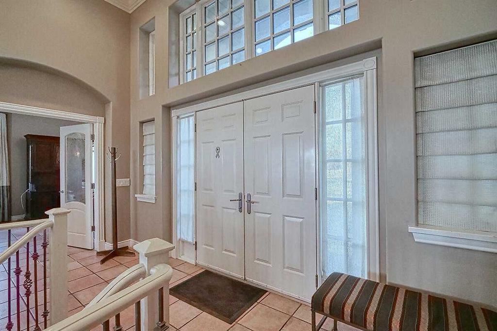 Picture for 8 Mt Douglas Point SE