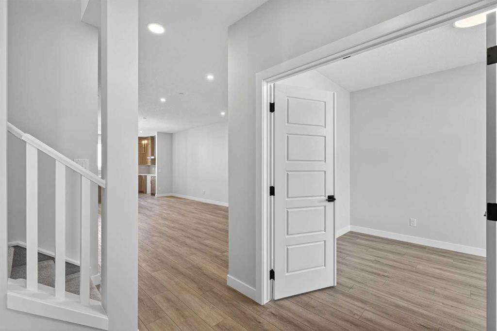 Picture for 346 Hotchkiss Common SE