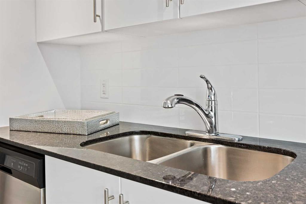 Picture for 206, 1920 11 Avenue SW