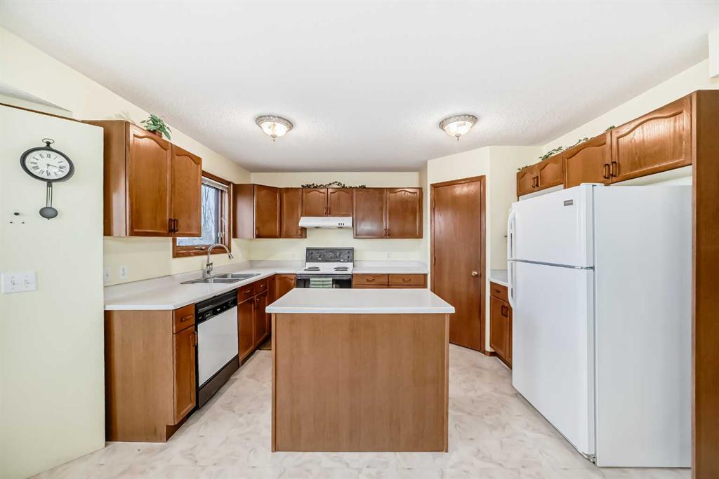 Picture for 40 Harvest Glen Mews NE