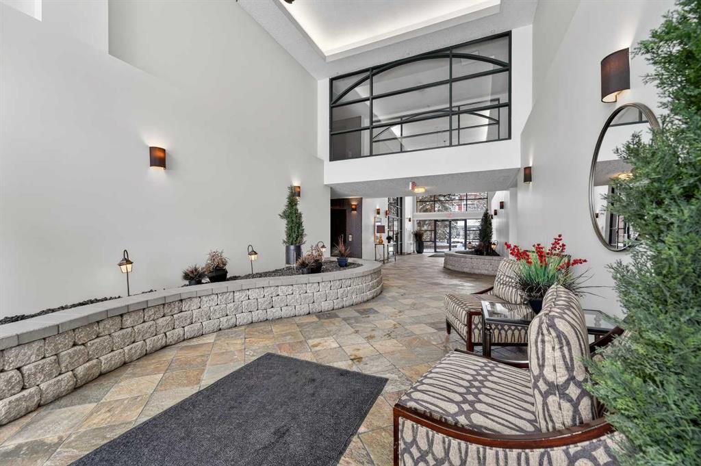 Picture for 308, 59 22 Avenue SW