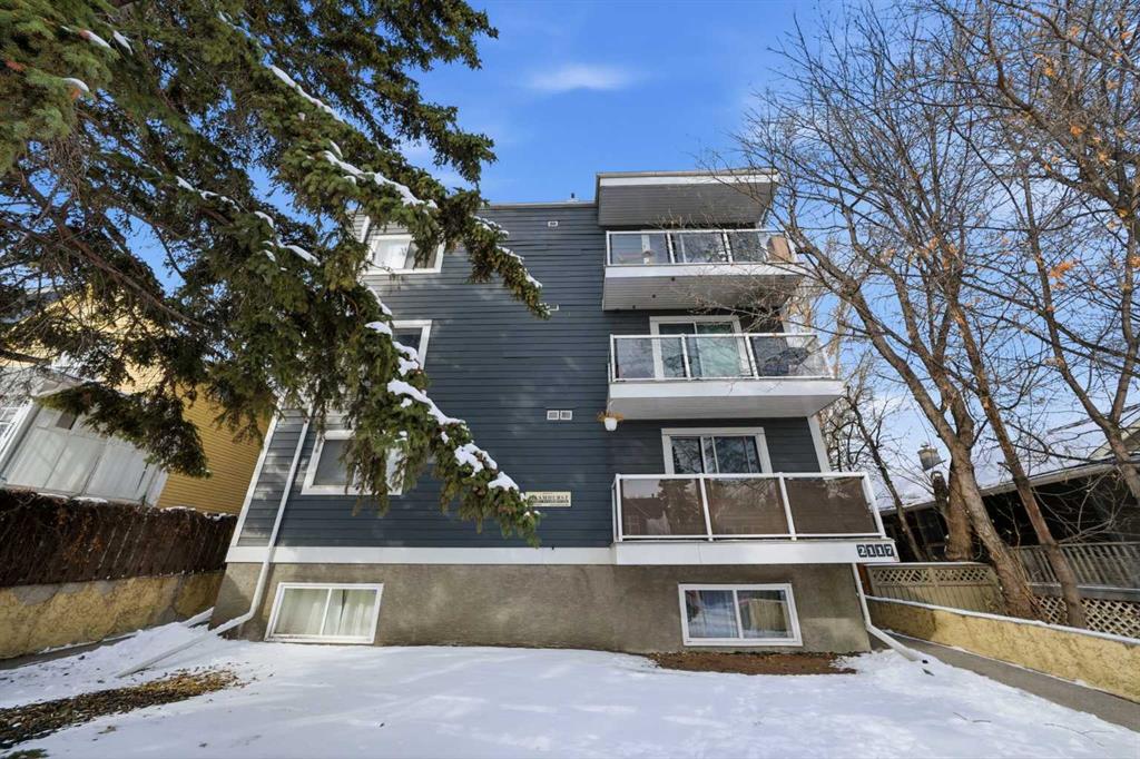 Picture for 402, 2117 16 Street SW