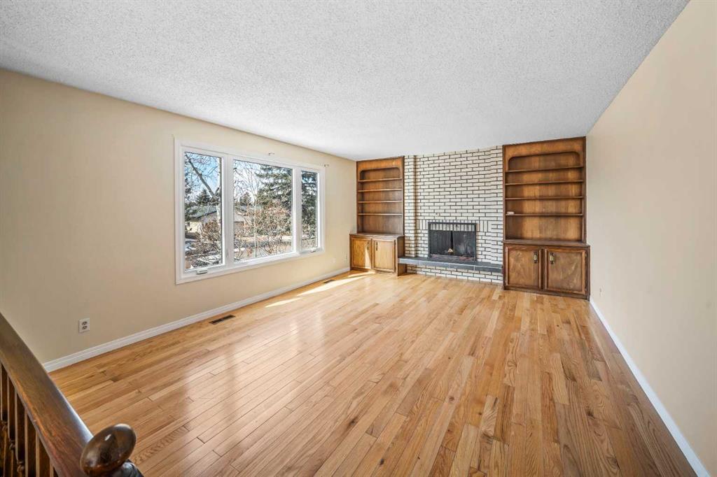 Picture for 408 Queen Charlotte Drive SE