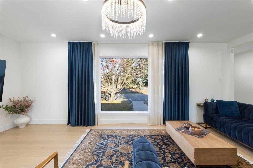 Picture for 224 Silverview Way NW