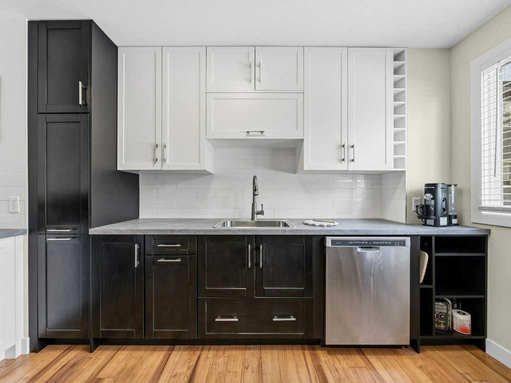 Picture for 143, 2211 19 Street NE